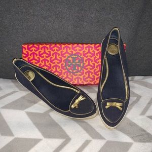 Tory Burch Navy Blue & Gold Flats Size 8